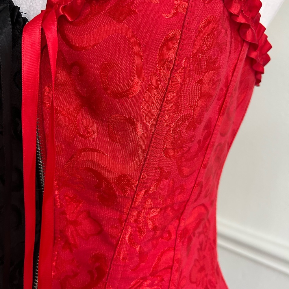 Source Unknown Elegant Black And Red Shapewear Co… - image 2